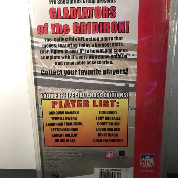 2005 NFL, Peyton Manning Indianapolis Colts #18 Football Action Figure. - Picture 11 of 11